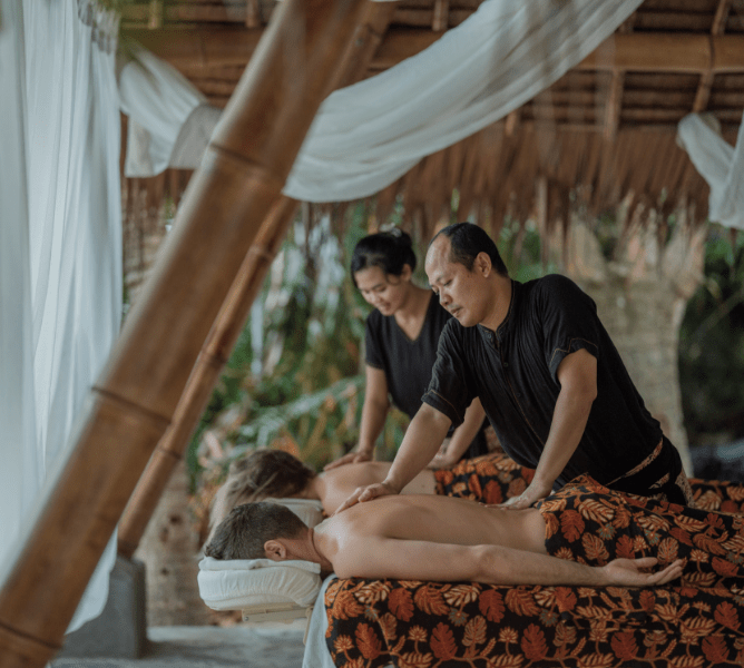 Activities at Bawah Reserve, Indonesia, spa massages and daily treatments.